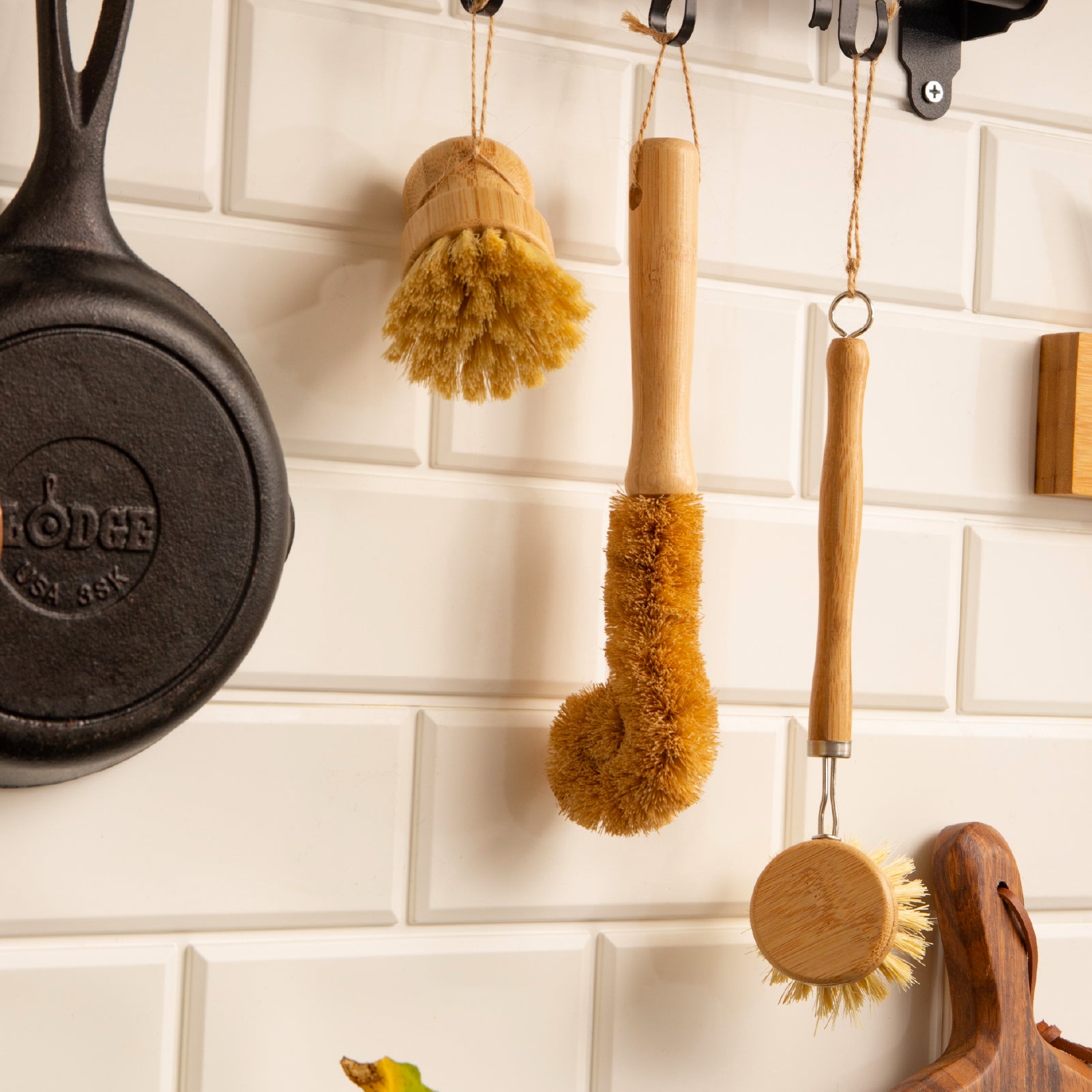 HappyEarth Natural Bamboo Dish Brush Set - Slowrecipe