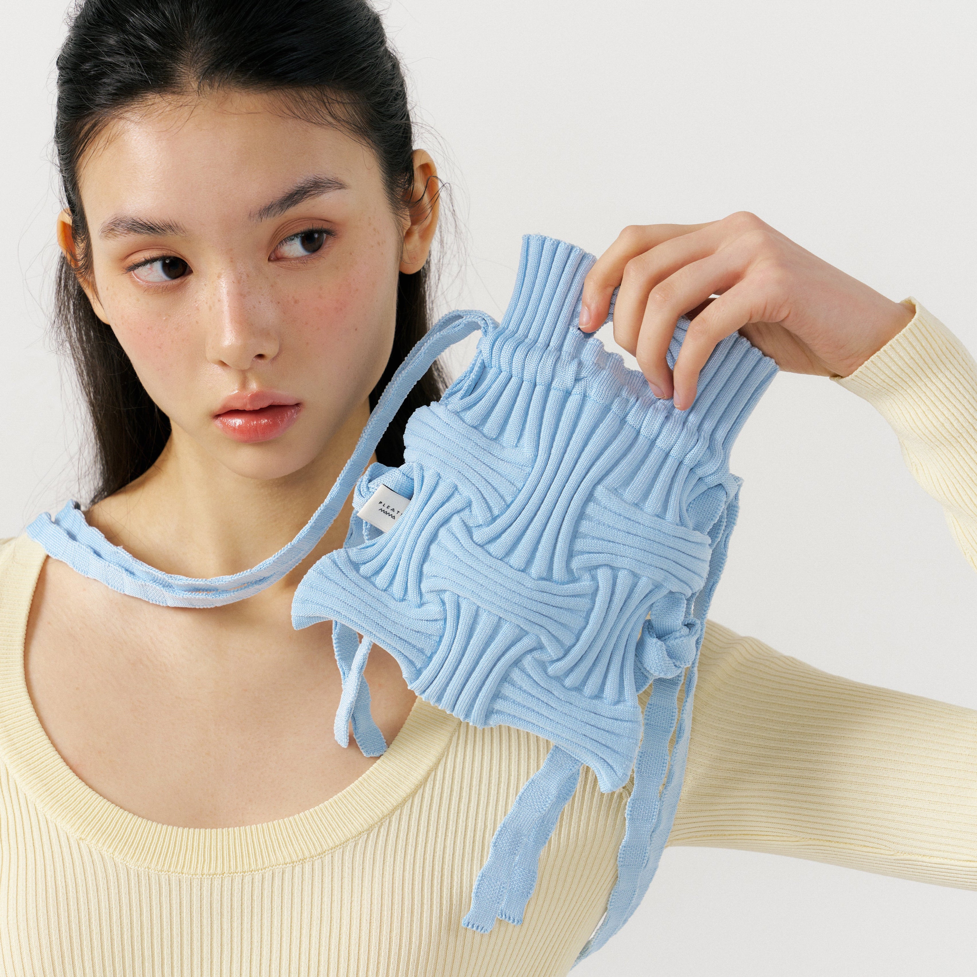 ● PLEATSMAMA ● Mini Cross Bow Bag MINI CROSS BOW BAG