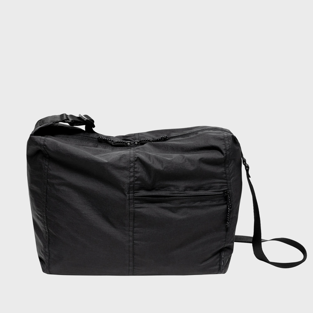 LIGHTWEIGHT MESSENGER BAG