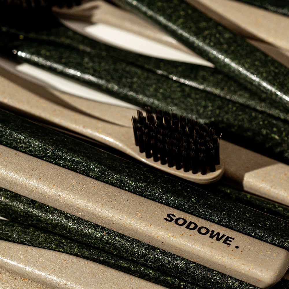 SODOWE. Woodchip Toothbrush Set - Slowrecipe